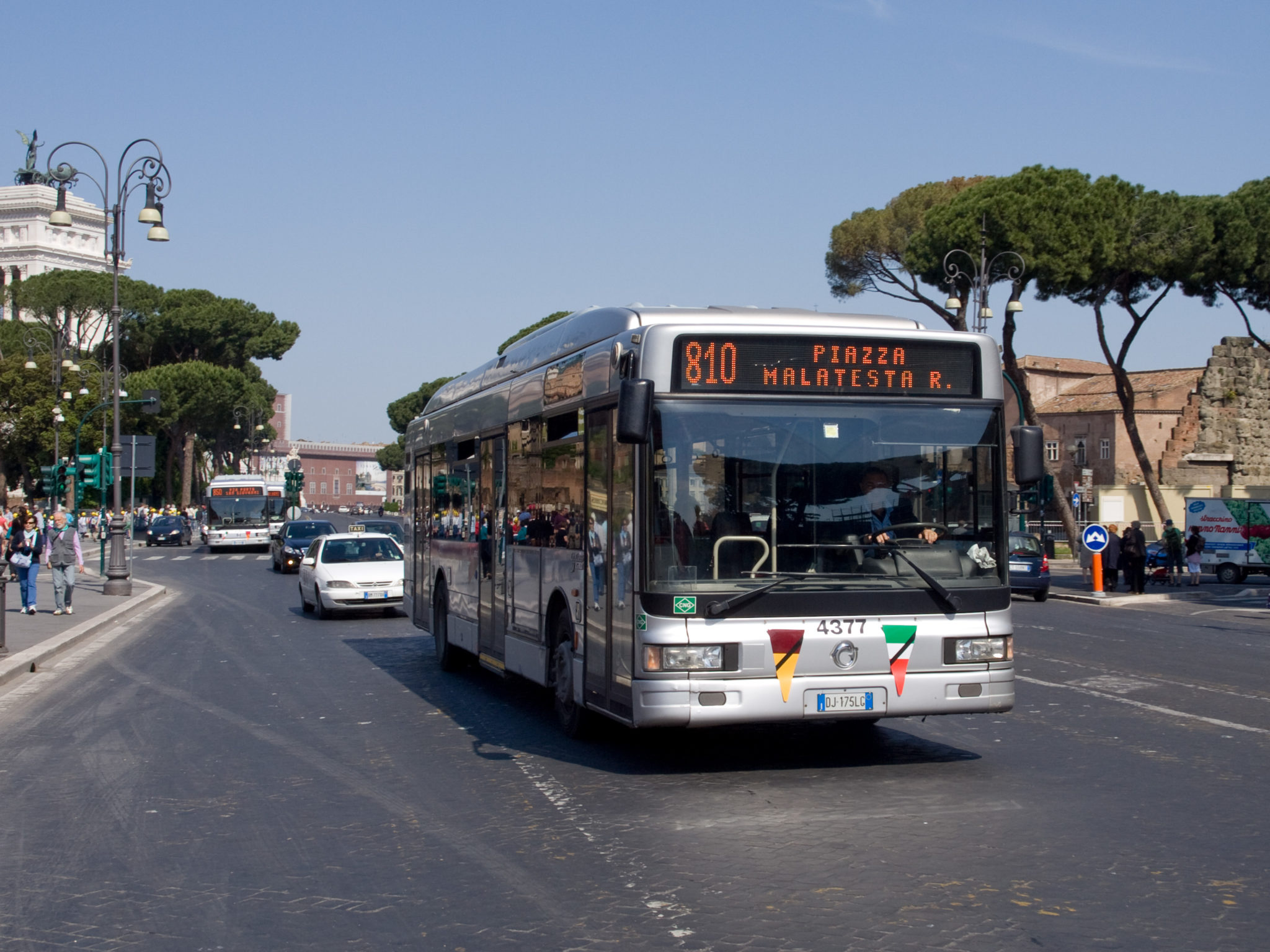 public transportation in Rome
